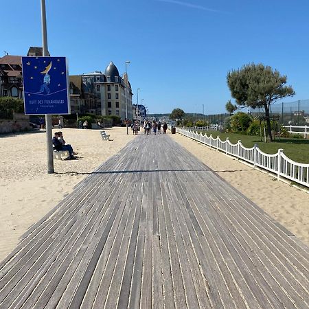 Cote Plage - Magnifique Appartement De Charme A Trouville Sur Mer - Linge - Lit Fait - Parking - Wifi - Classe Par L'Office Du Tourisme Dış mekan fotoğraf