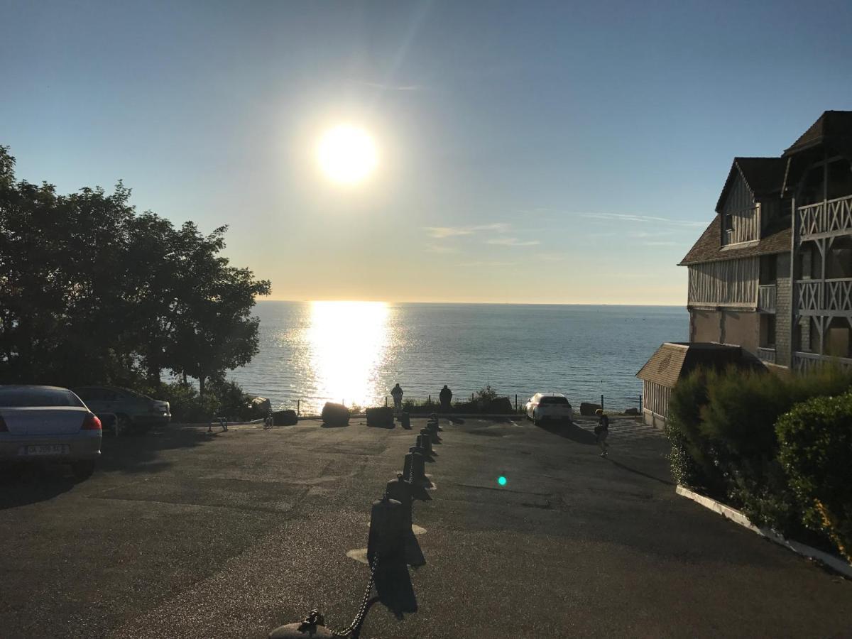 Cote Plage - Magnifique Appartement De Charme A Trouville Sur Mer - Linge - Lit Fait - Parking - Wifi - Classe Par L'Office Du Tourisme Dış mekan fotoğraf