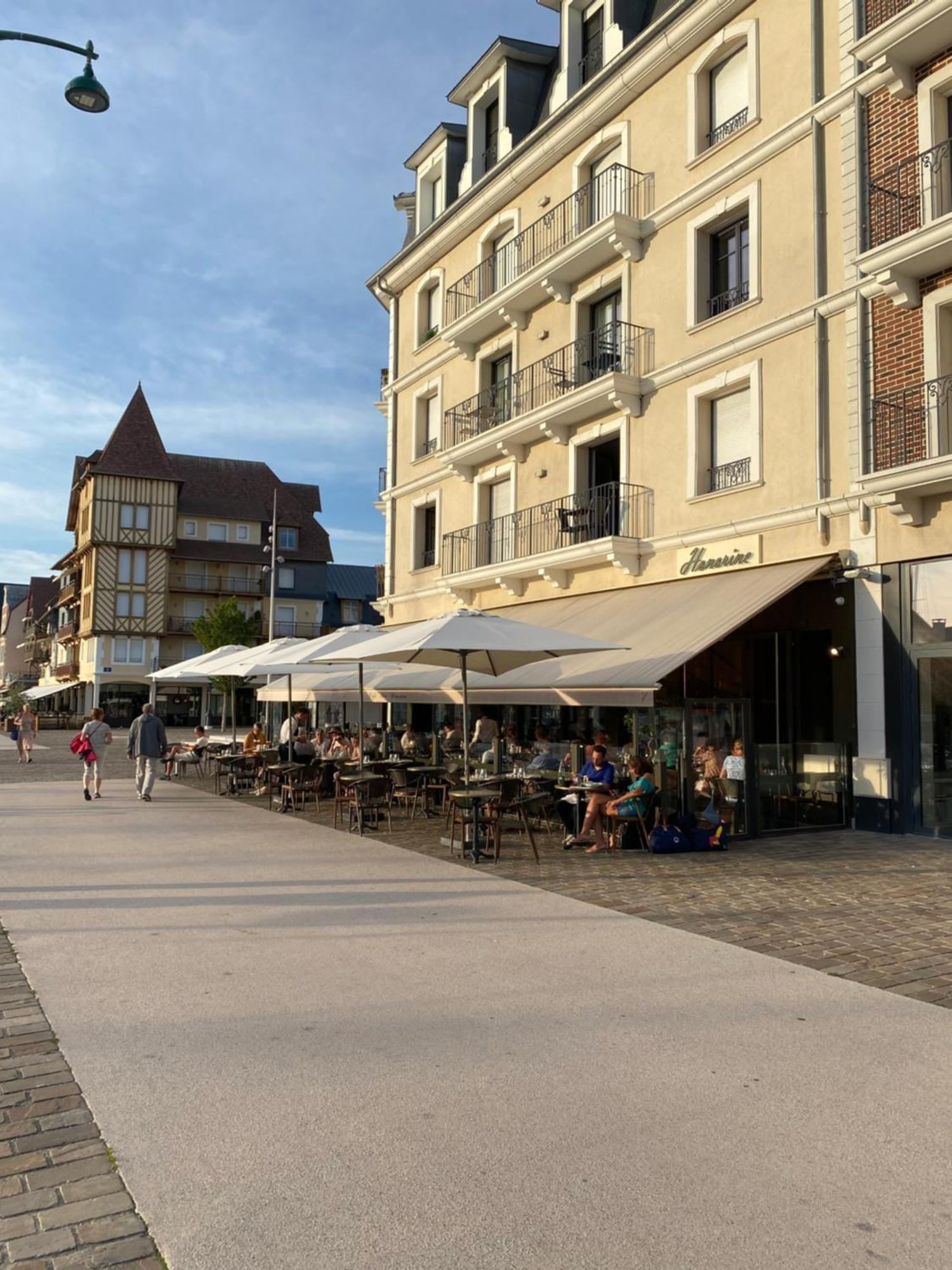Cote Plage - Magnifique Appartement De Charme A Trouville Sur Mer - Linge - Lit Fait - Parking - Wifi - Classe Par L'Office Du Tourisme Dış mekan fotoğraf