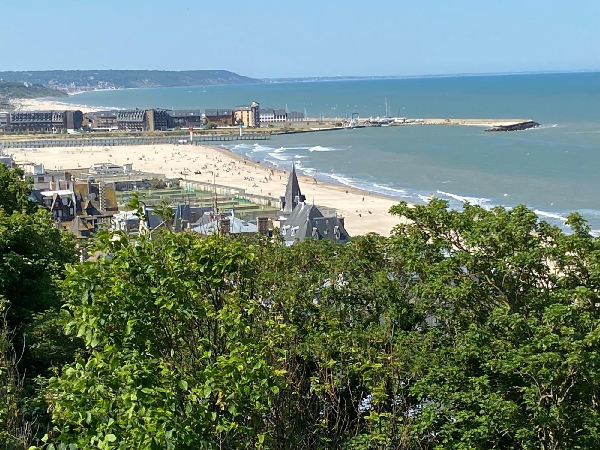 Cote Plage - Magnifique Appartement De Charme A Trouville Sur Mer - Linge - Lit Fait - Parking - Wifi - Classe Par L'Office Du Tourisme Dış mekan fotoğraf